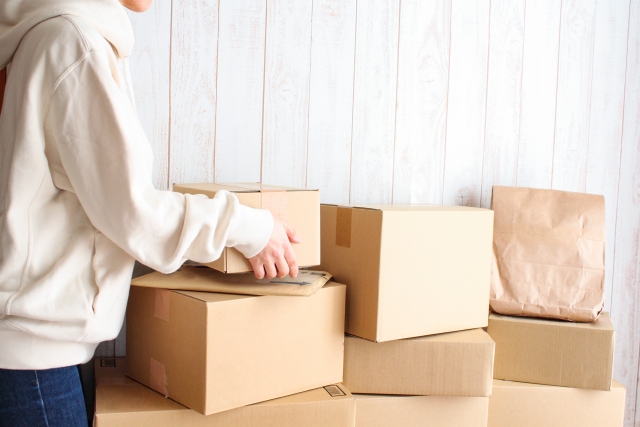 【留学コラム】あれもこれも送るべき？留学の荷物は何を持っていく？どう送る？