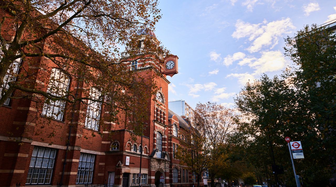ロンドン大学シティ・セント・ジョージ校(旧:ロンドン大学シティ校) ロンドン大学シティ・セント・ジョージ校(旧:ロンドン大学シティ校)