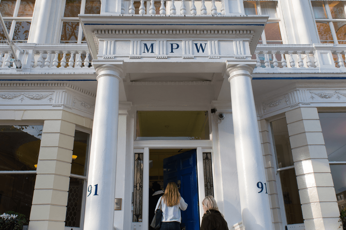 マンダー・ポートマン・ウッドワード (MPW) マンダー・ポートマン・ウッドワード (MPW)
