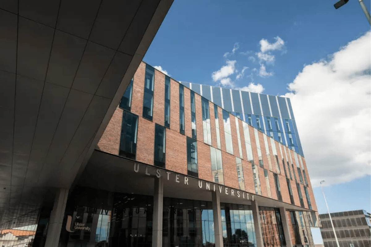 アルスター大学
